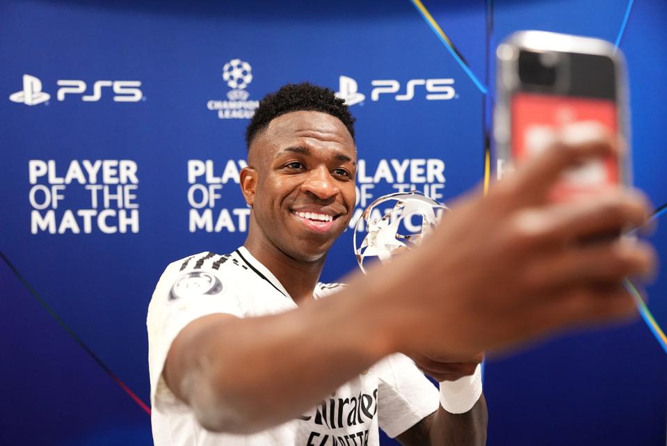 Real Madrid C.F. v FC Salzburg - UEFA Champions League 2024/25 League Phase MD7