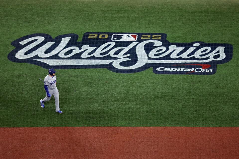 World Series - Los Angeles Dodgers v Toronto Blue Jays - Game One