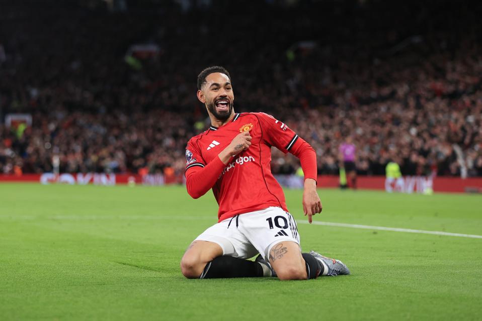 Manchester United v Brighton & Hove Albion - Premier League