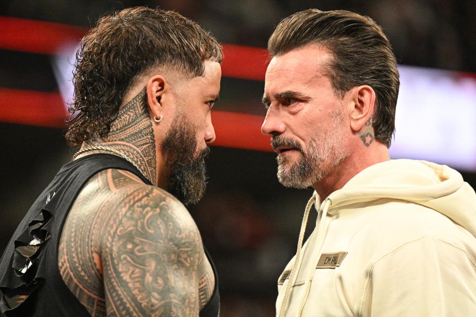 WWE Monday Night RAW