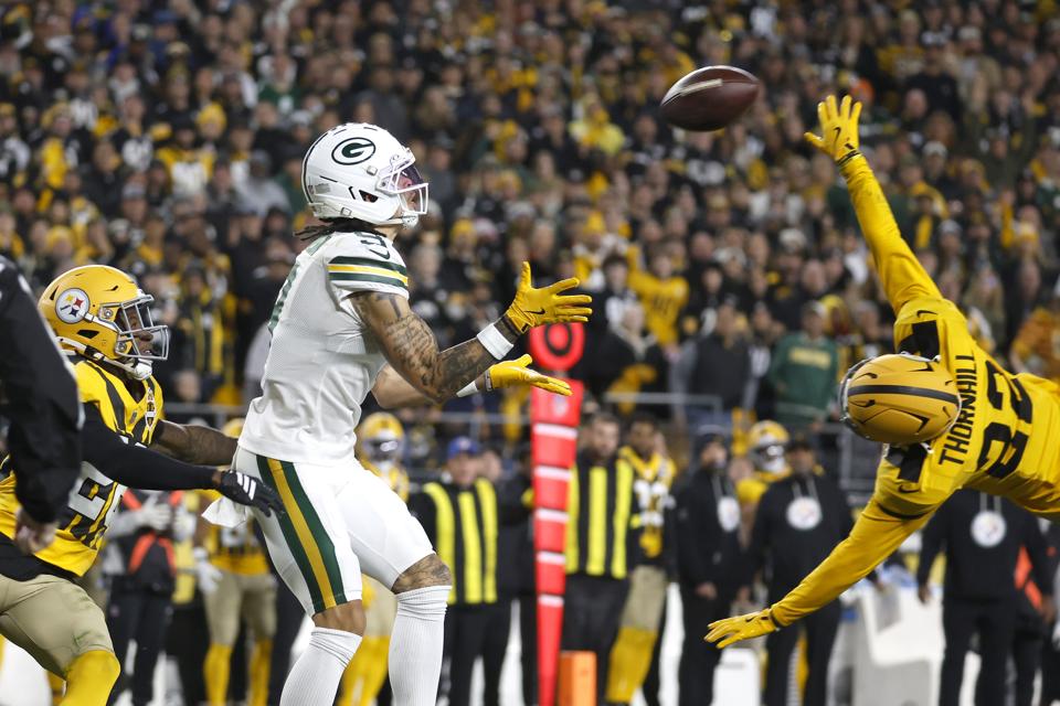 ग्रीन बे पैकर्स बनाम पिट्सबर्ग स्टीलर्स