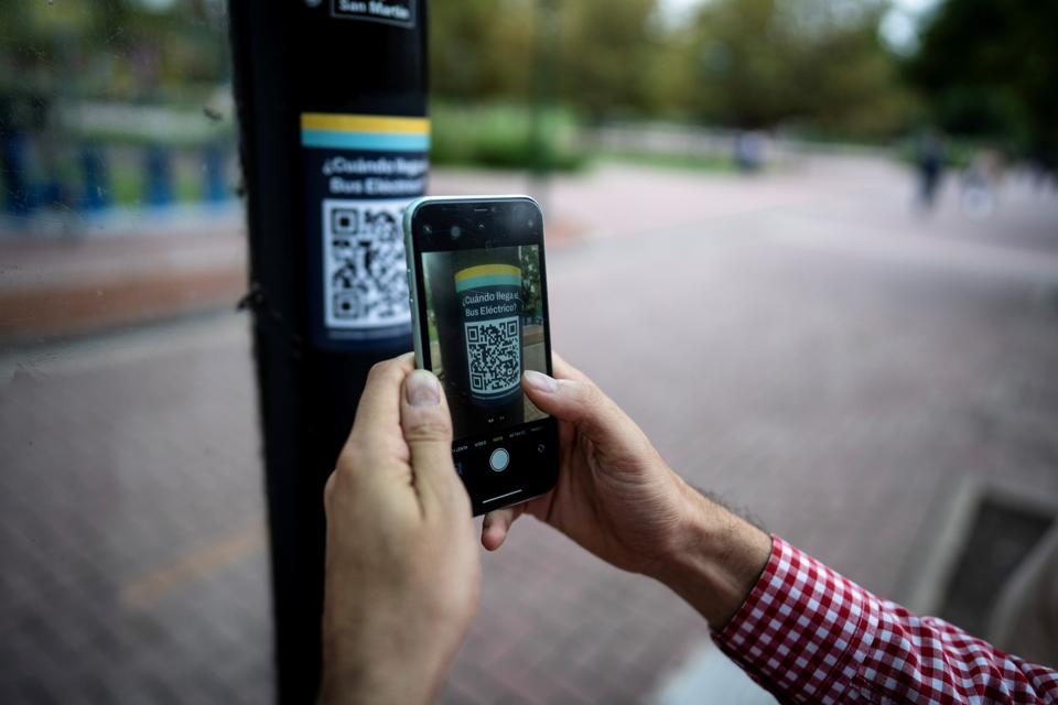 Buenos Aires launches first all-electric-bus line