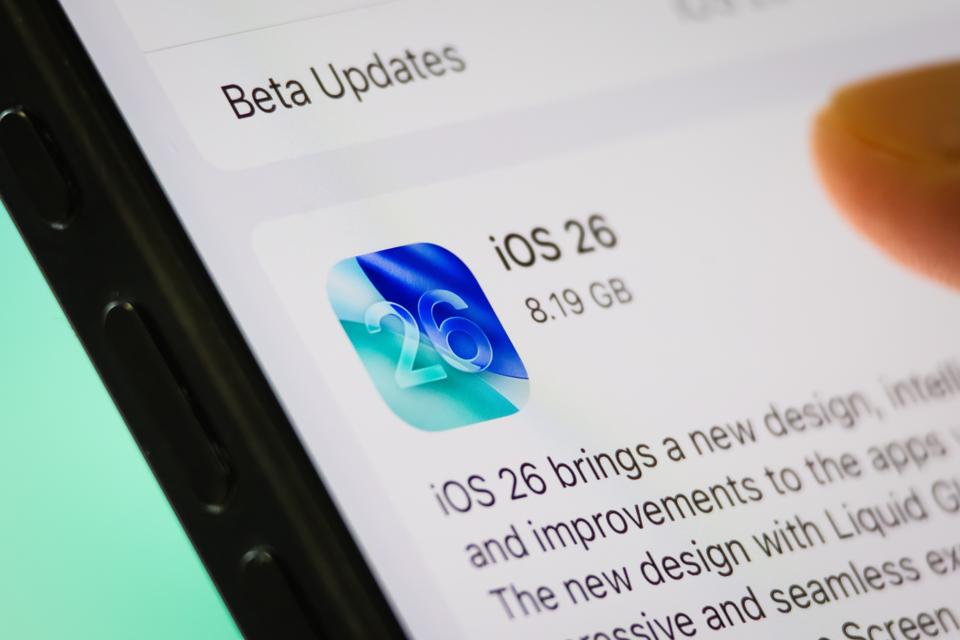 Apple iOS 26 update