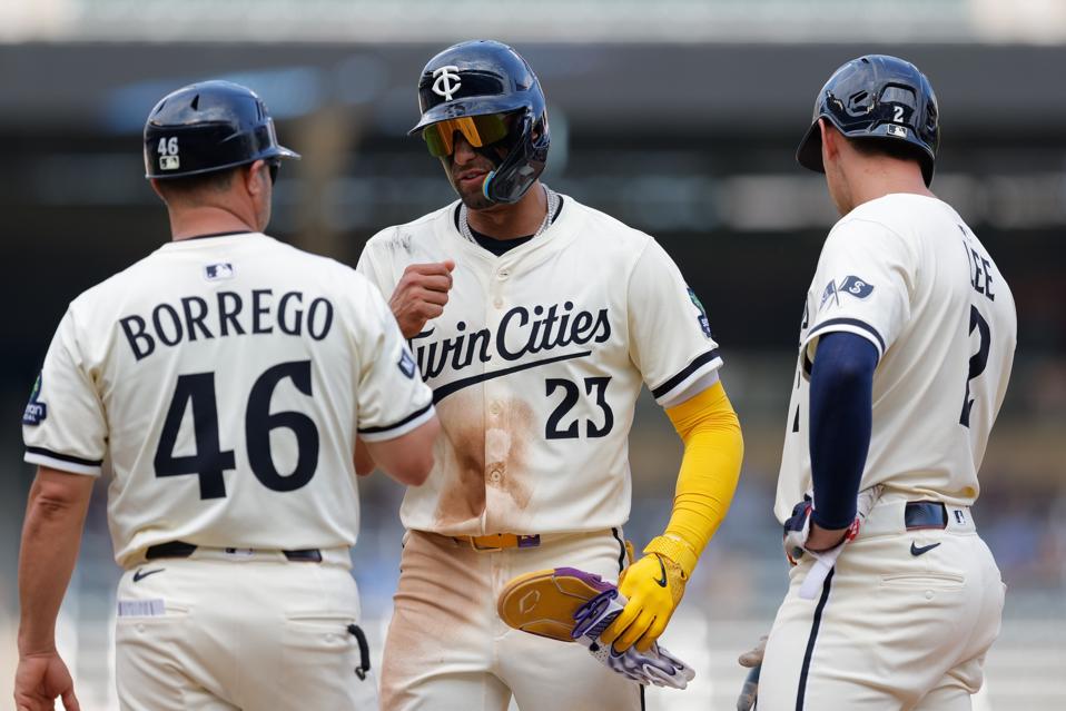 जुड़वां बेसबॉल