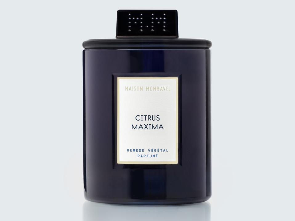 Maison Monravel's Citrus Maxima candle fragrance is designed to energise and clear the mind