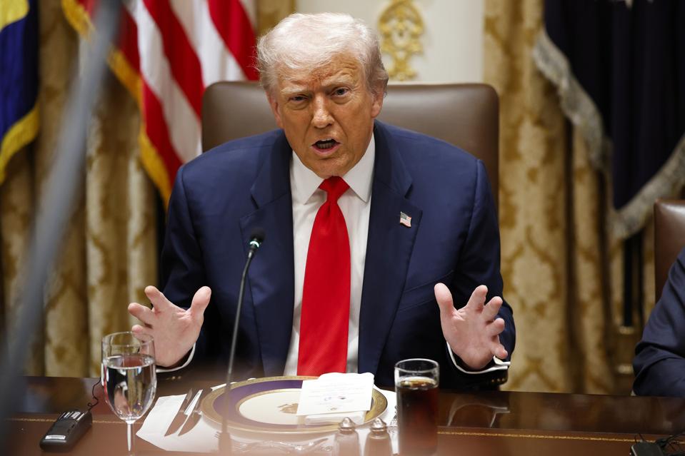 Donald Trump, Trump, bitcoin, bitcoin price, crypto, China, image