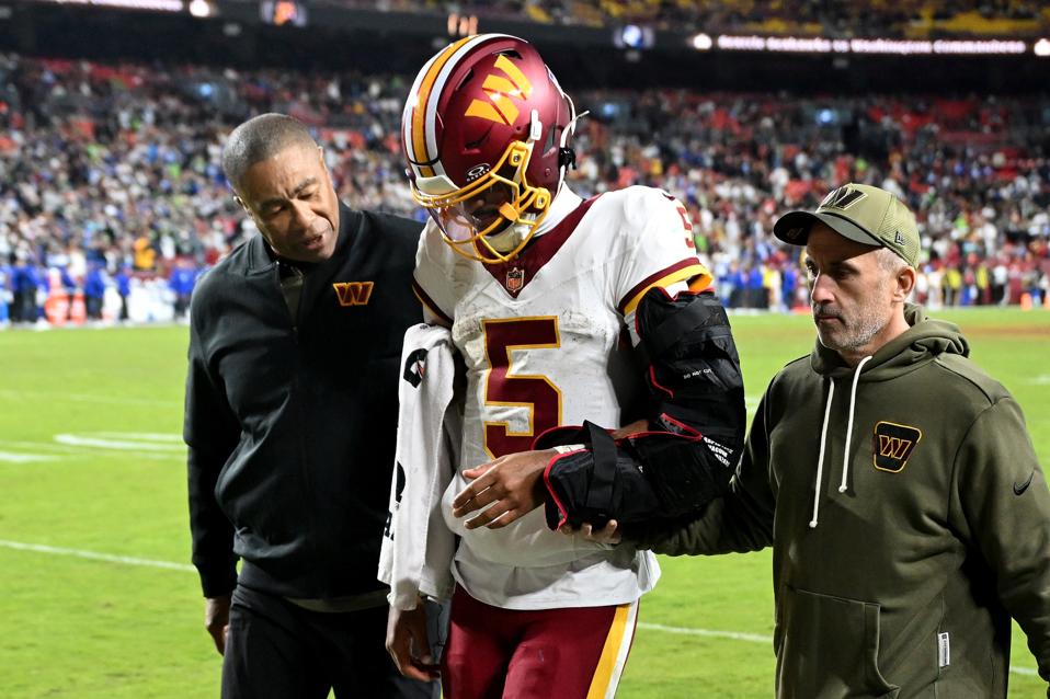 Seattle Seahawks v Washington Commanders