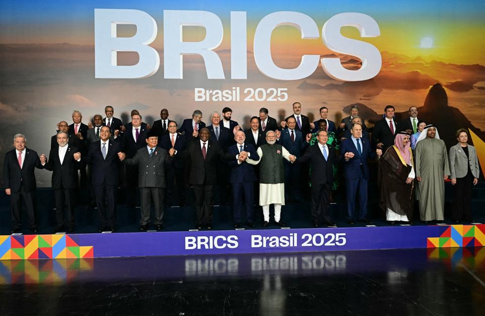 ब्राज़ील-ब्रिक्स-शिखर-सम्मेलन-परिवार-फ़ोटो