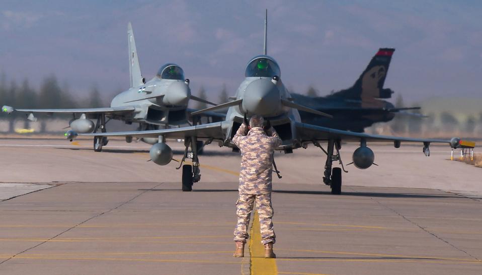 UK's Eurofighter Typhoon jet lands in Ankara for inspection by Turkiye