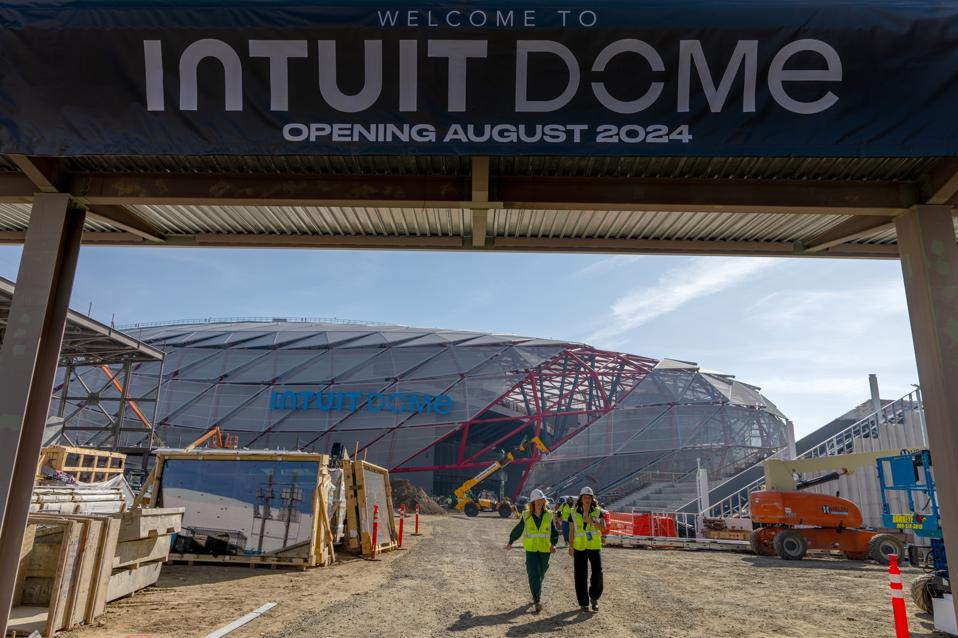 Intuit Dome: Arena Bola Basket Canggih dengan Teknologi AI dan Jaringan Fiber
