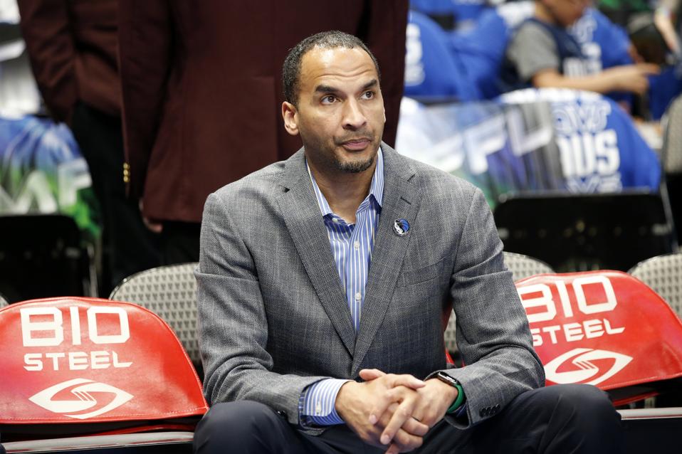 San Antonio Spurs v Dallas Mavericks
