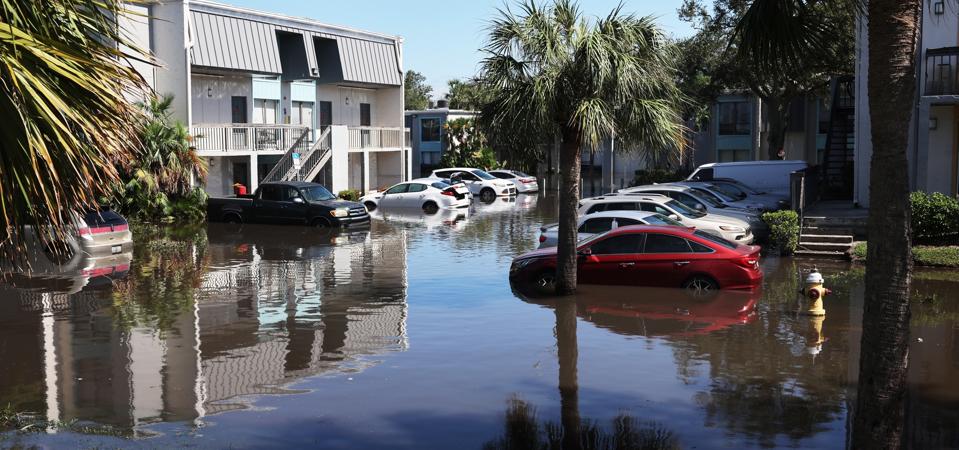 Hurricane Milton Barrels Into Florida