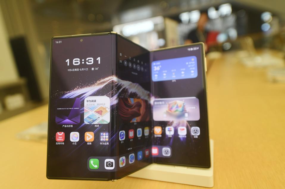 Samsung Galaxy Z TriFold: Ponsel Lipat Tiga Layar Meluncur Desember