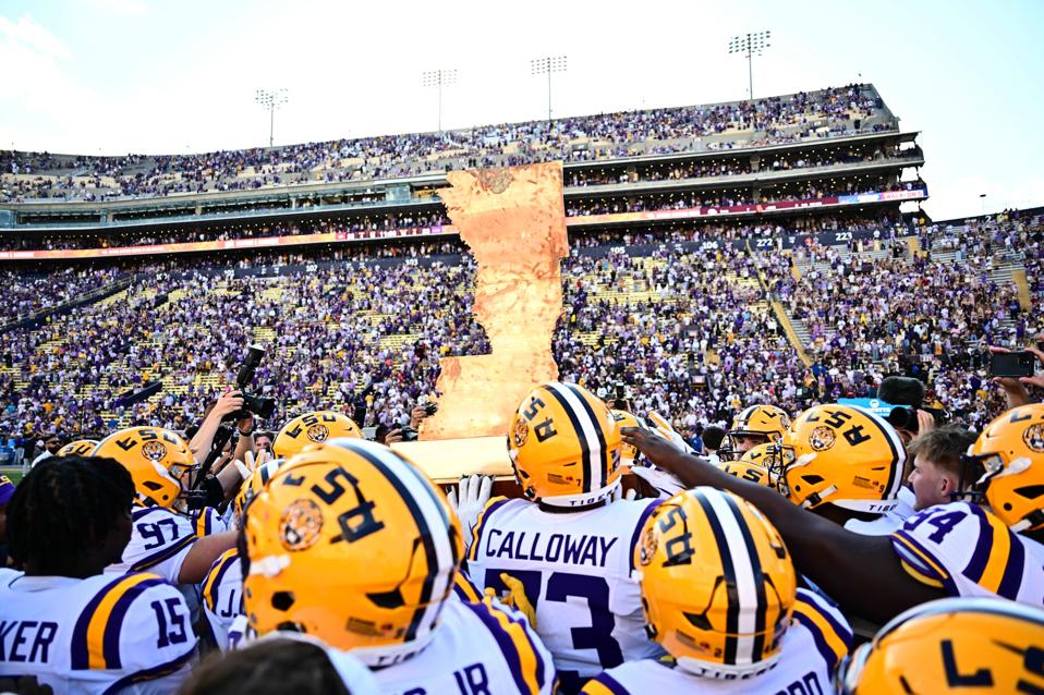 2025 College Football Bowl Eligibility Tracker: Week 13