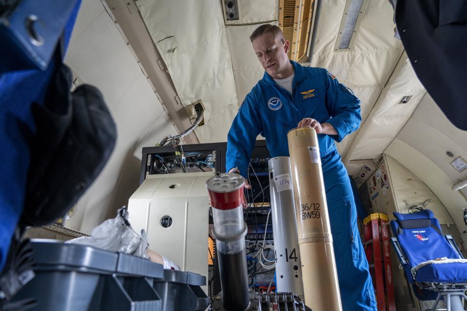 Rekor Angin 405.55 km/jam (252 Mph) dalam Hurricane Melissa: Terkuat yang Pernah Dicatat Dropsonde