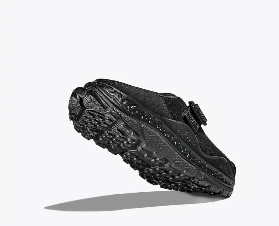 美品HOKA Hoka Shares A Fresh Lineup Of Holiday Gifts For Stylish Runners