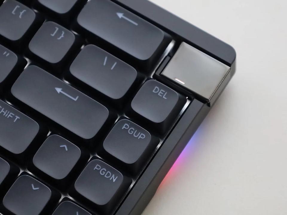Keydous AJ68 Keyboard Mekanikal Tipis dengan Fitur Stylish dan Nyaman Ketik