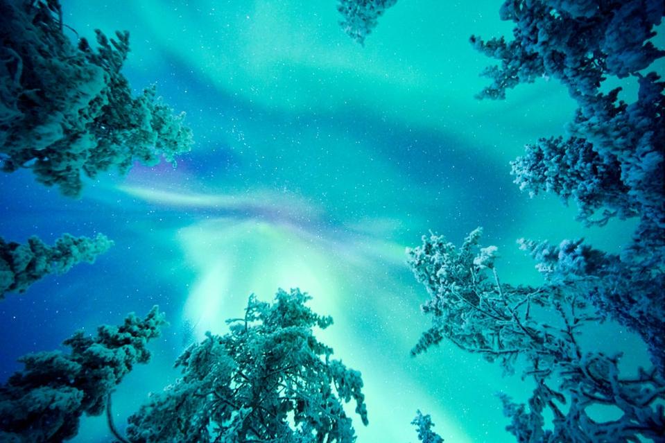 セール！ 海外写真集　Nuits étoilées　ヨルマ・ルフタ　オーロラ The Hidden Hotel Not Found On A Map: Inside The Arctic's New