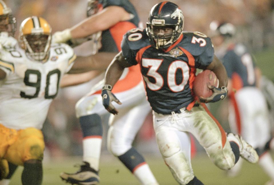 Terrell Davis Angkat Suara Soal Tardive Dyskinesia Lewat Kampanye Kesadaran