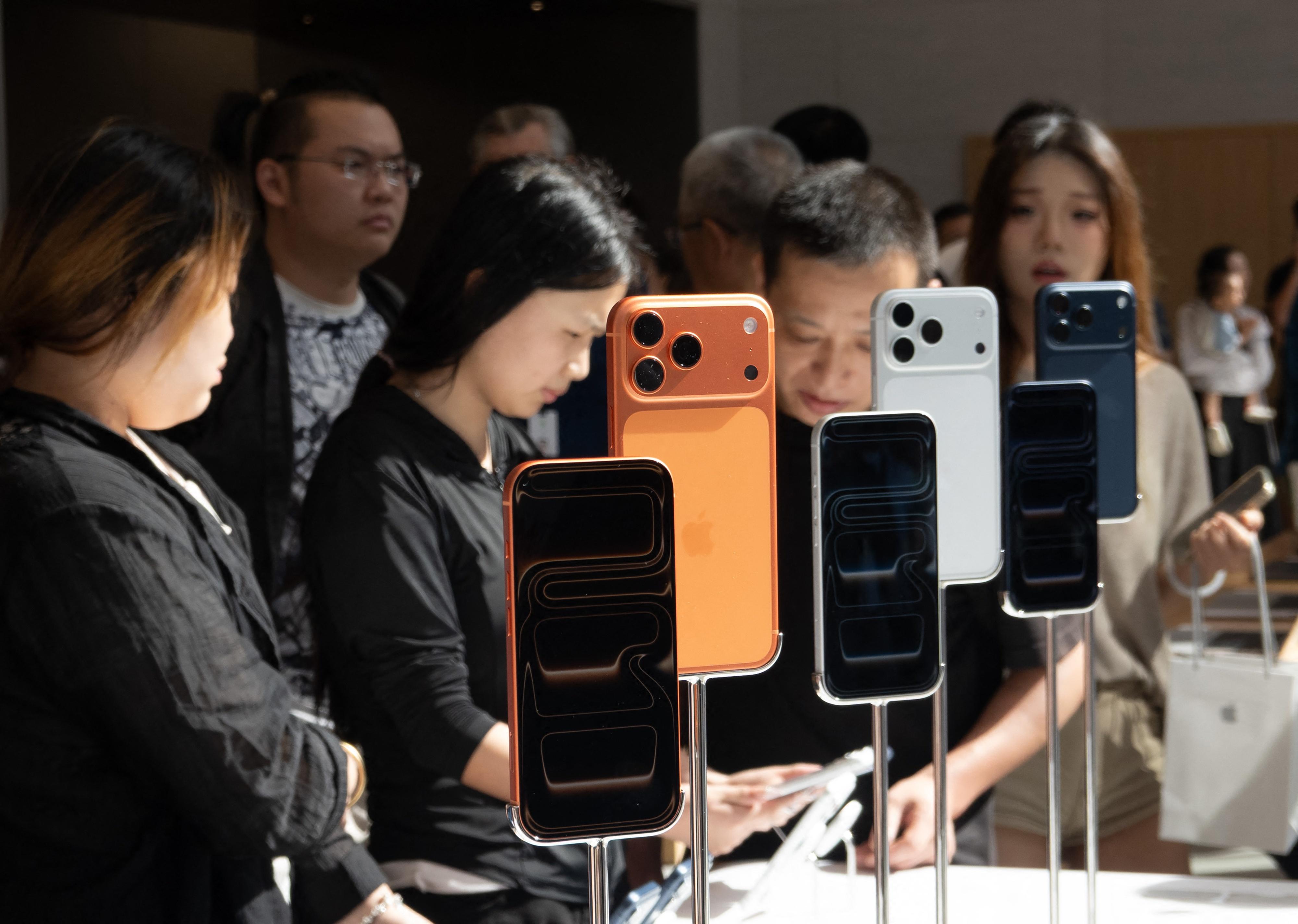 iPhone 18 Pro Launch Date Leaves Rivals Fighting For Visibility