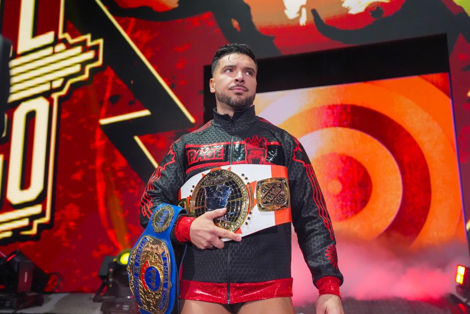 John Cena dan CM Punk Siap Bikin Malam Besar di WWE Main Event 2025