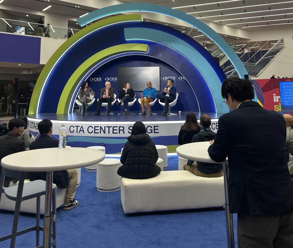 Kemajuan Nyata Autonomi di Industri Berat Konstruksi dan Pertambangan