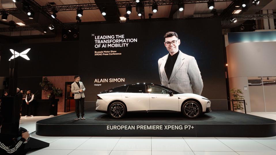 XPENG P7+: Menggabungkan Desain Emosional dan Teknologi Canggih dalam EV