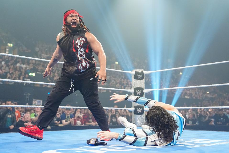 WWE Saturday Night's Main Event XLIII: Penentu Lawan Gelar di Royal Rumble 2026