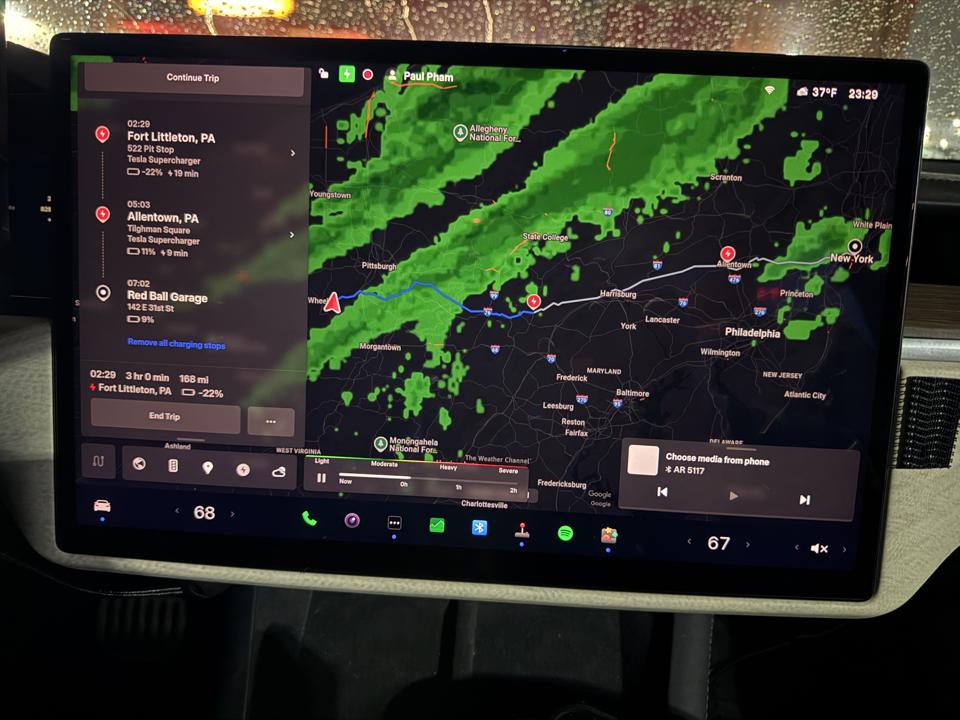 Mengapa Tesla Belum Sepenuhnya Menguasai Teknologi Mobil Self-Driving