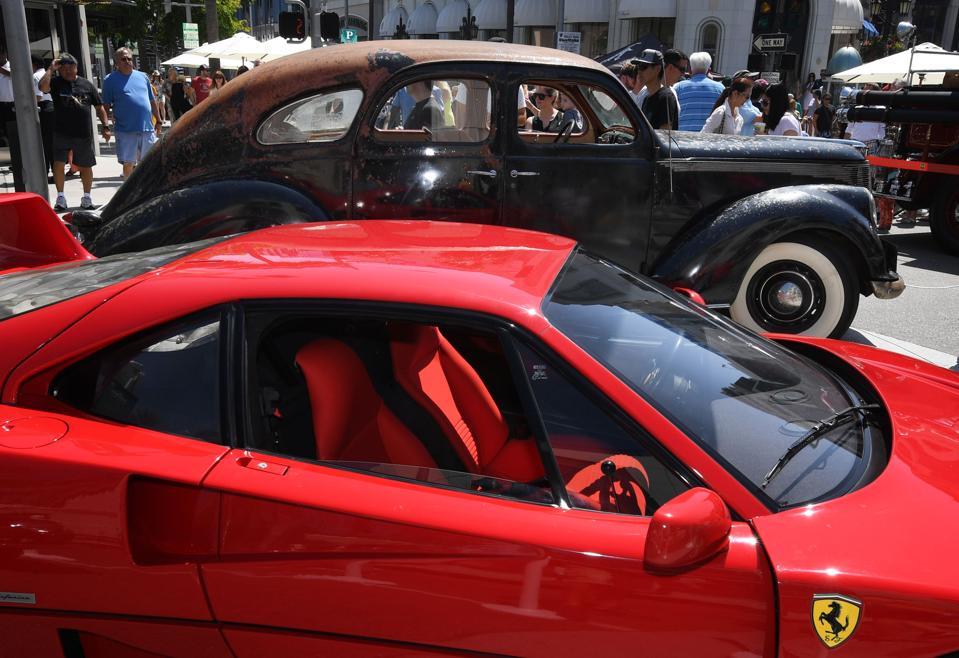 Fourteen Interesting Facts About Ferrari That Every Car