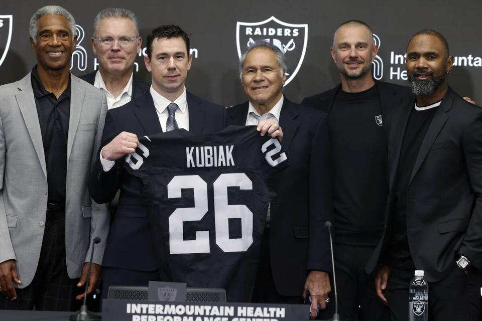Why Raiders' Klint Kubiak Is 'Really Excited To Work With' Tom Brady