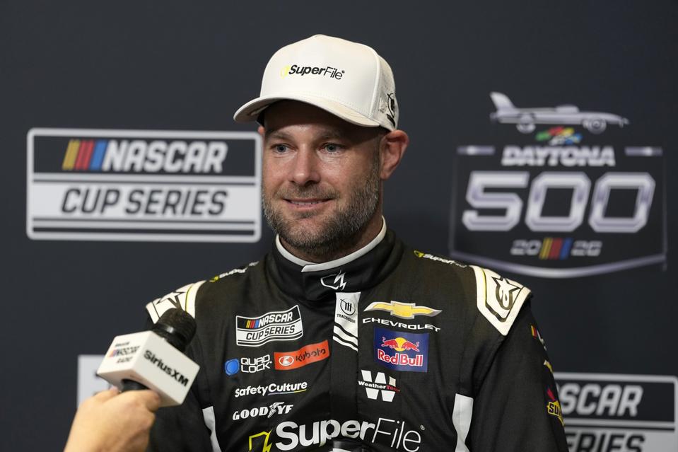 Shane Van Gisbergen's New NASCAR Problem: Too Few Right Turns