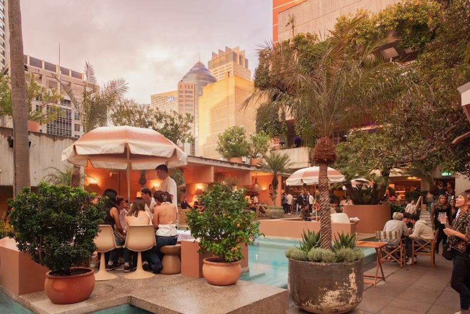 The Insider's Guide To Sydney Nightlife: Clubs, Bars, Lounges And More