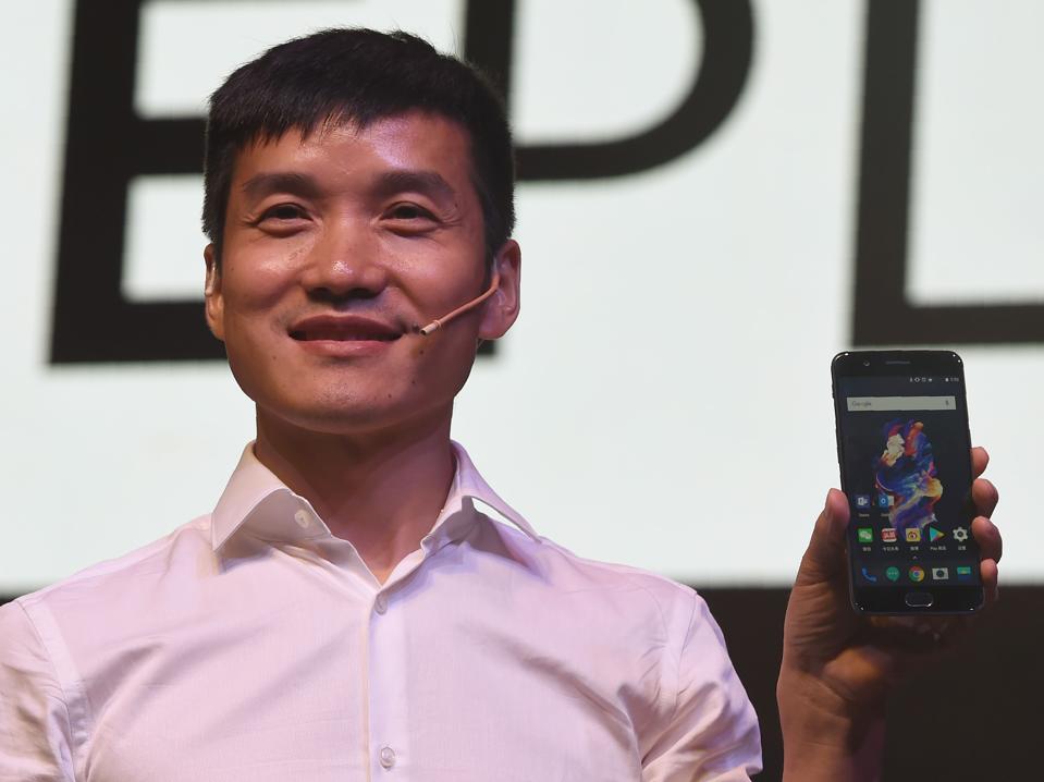 INDIA-CHINA-ECONOMY-TELECOM-ONEPLUS