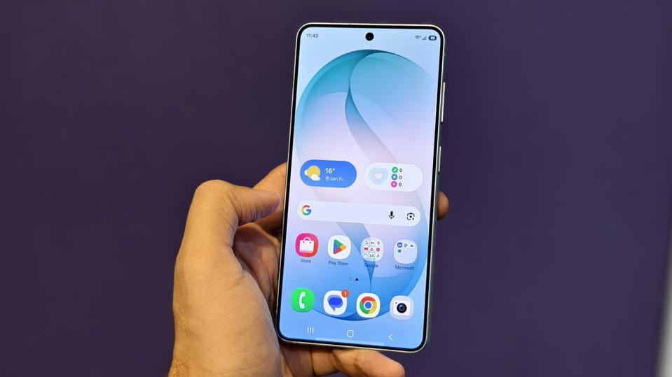 Samsung Galaxy S26: Upgrade AI dan Layar, Tapi Kamera Masih Sama