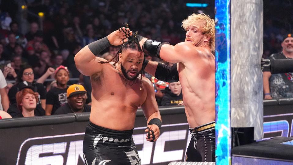 Siapa Penantang Baru di WWE Elimination Chamber Menuju WrestleMania?