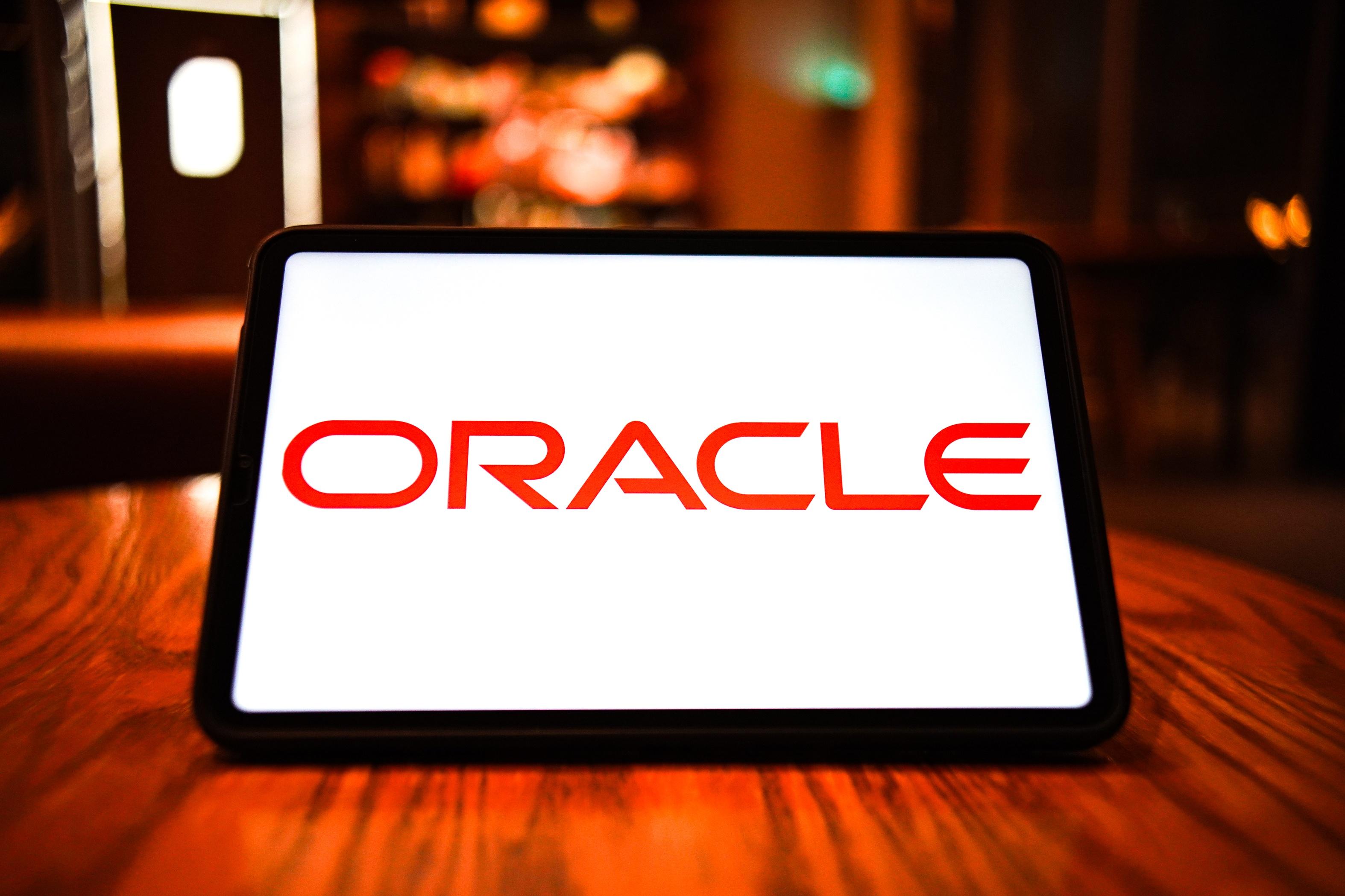 How Oracle is Managing $100B in Debt and Workforce Reductions to Scale AI?