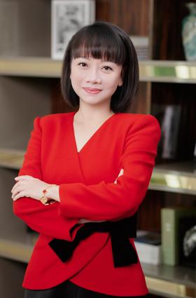 Pham Thuy Hang