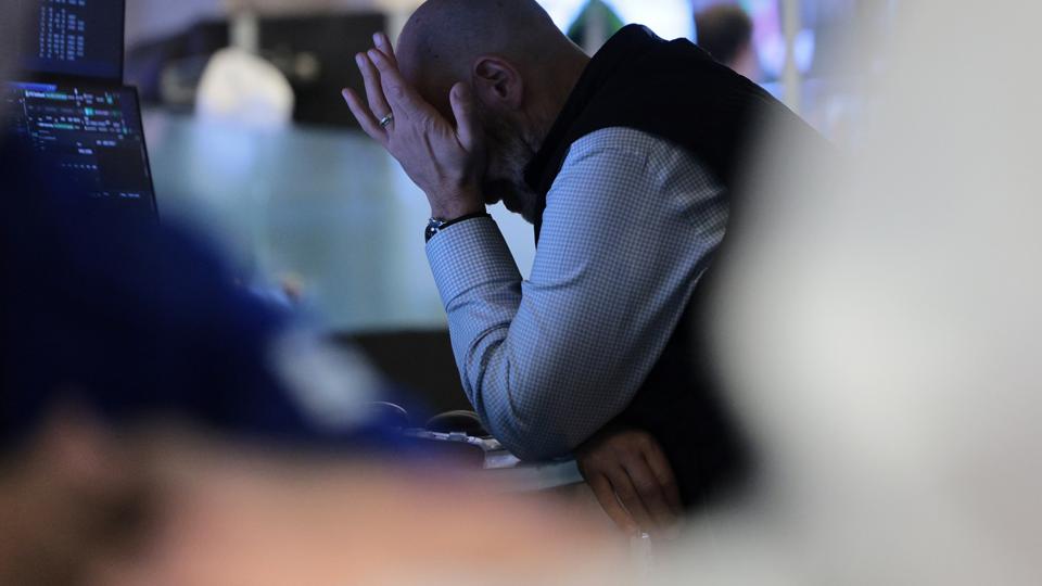 Dow And Nasdaq End Fifth-Straight Losing Week In Correction