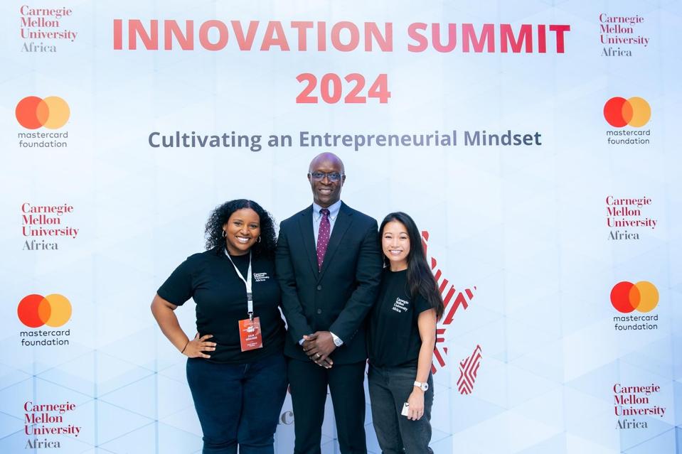 Perempuan Membangun Jaringan Investasi Sendiri untuk Mendobrak Hambatan Modal