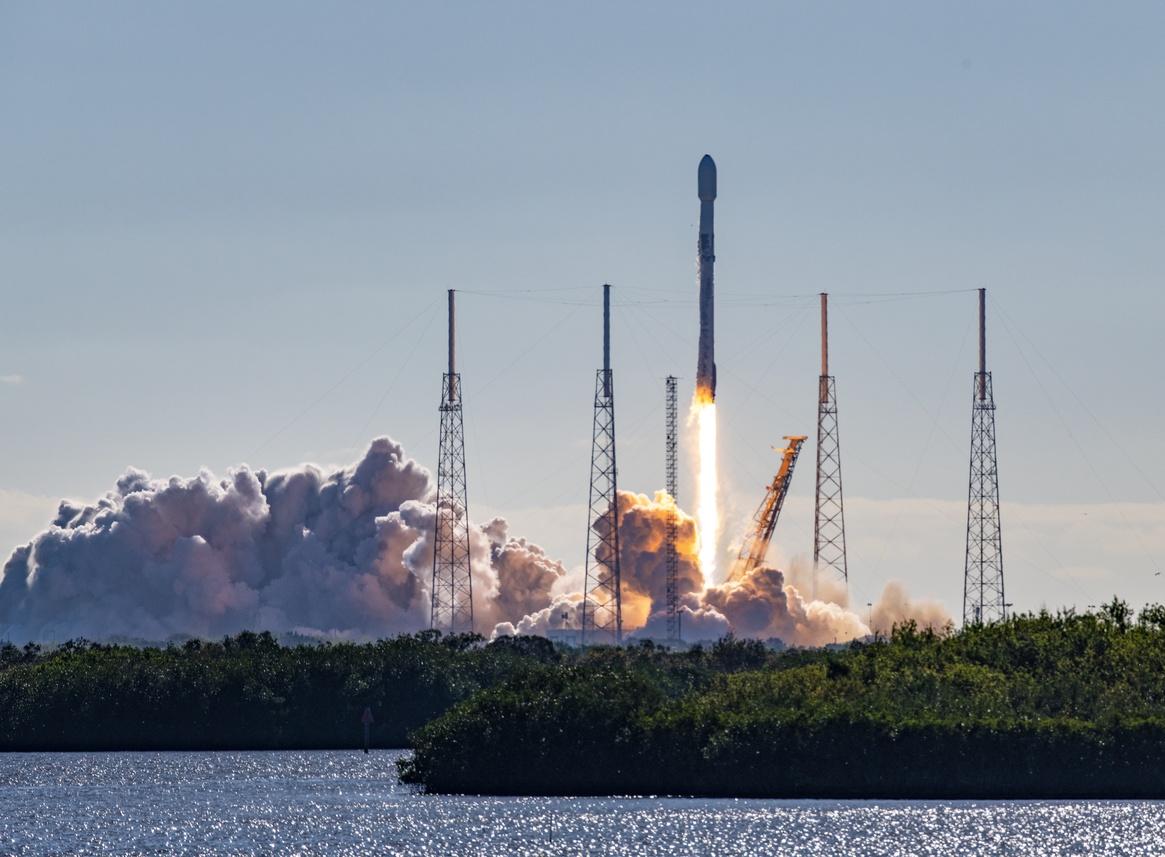 Bagaimana IPO SpaceX Bisa Jadi Ancaman Baru bagi Investasi Tesla