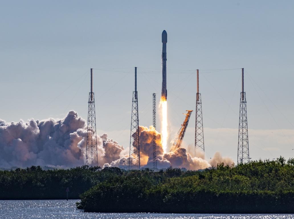 Bagaimana IPO SpaceX Bisa Jadi Ancaman Baru bagi Investasi Tesla