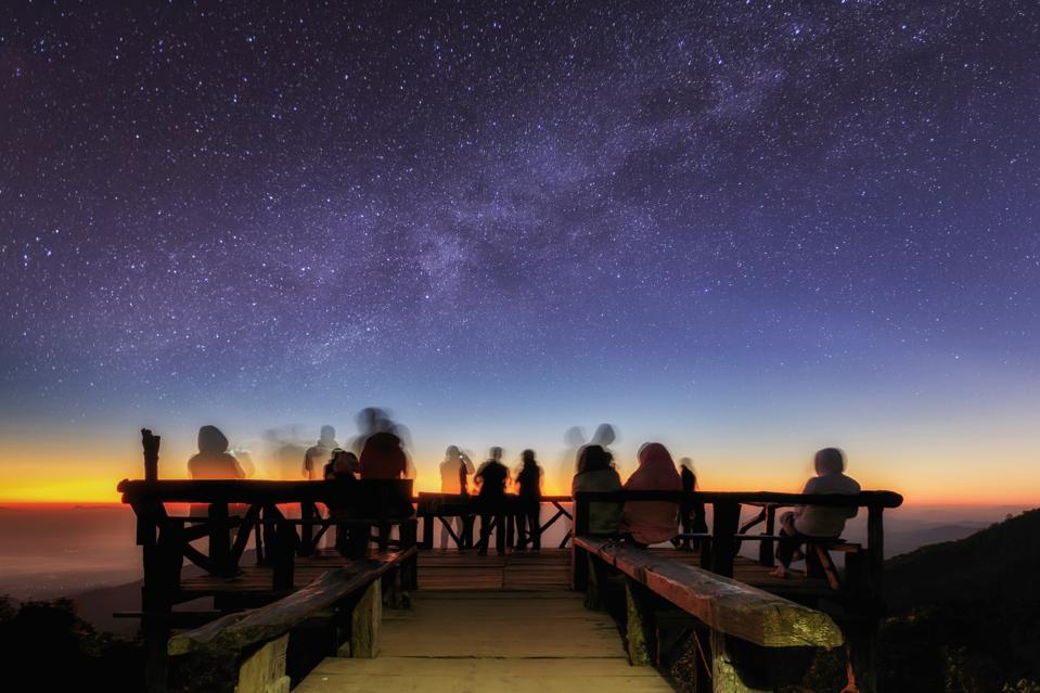 Panduan Lengkap Mengamati Langit Malam dan Fenomena Astronomi Mei 2024