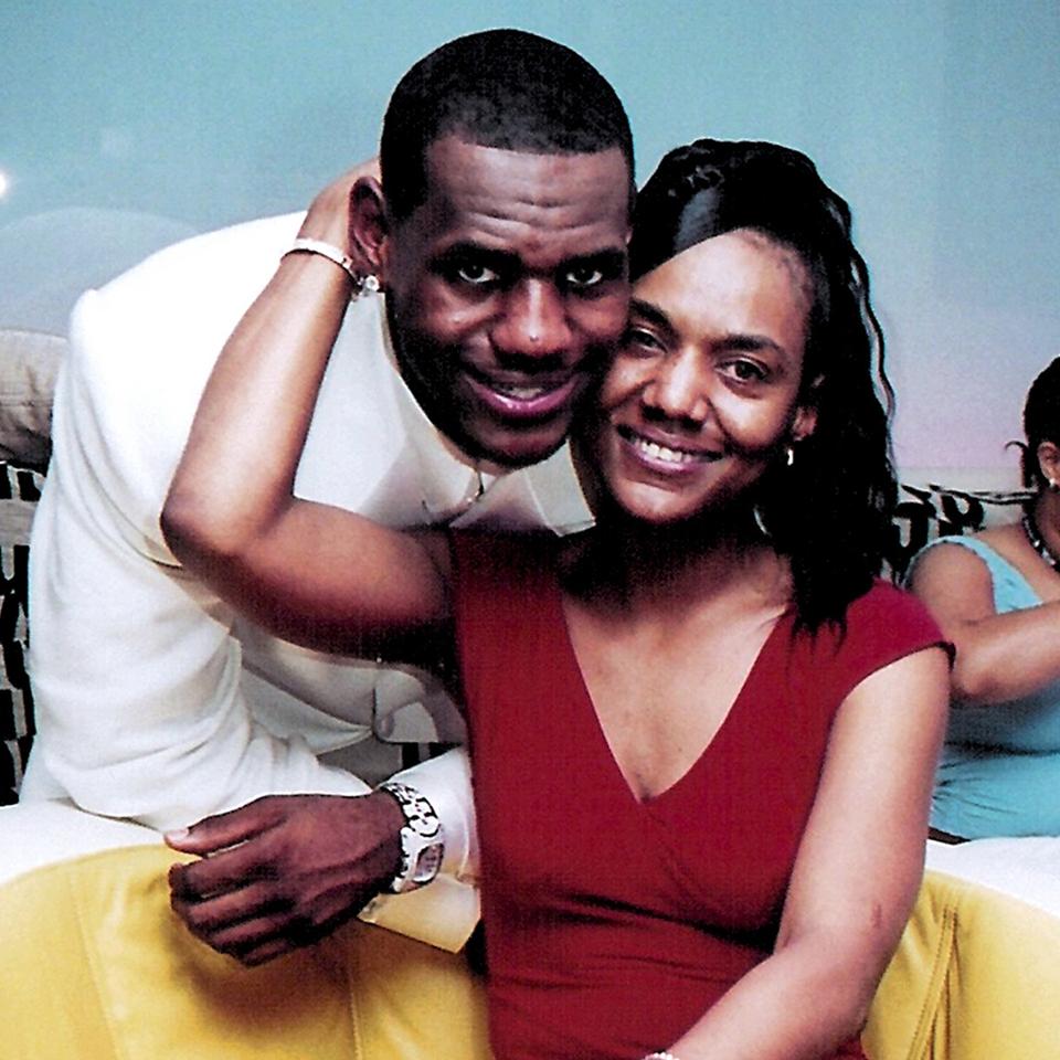 LeBron and Gloria James draft pic by Johnny Nunez-WireImage-Getty Images