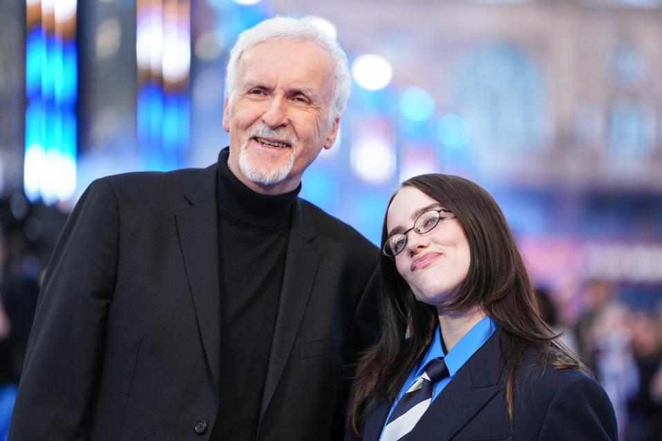 Billie Eilish dan James Cameron Hadirkan Film Konser 3D dengan Bintang Lima