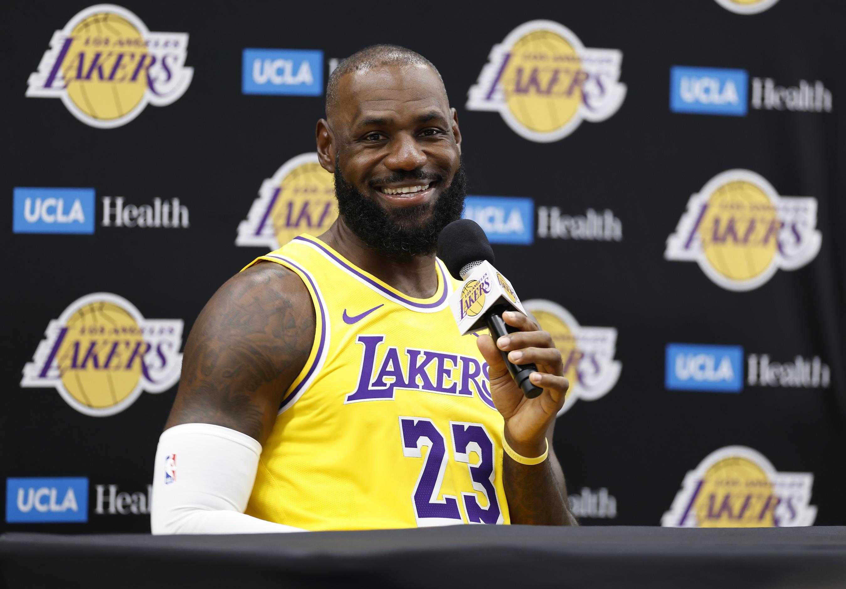 Why The Dynamic Between LeBron James And The Lakers Was Complicated
