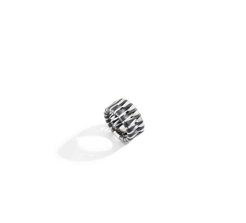 Vhernier Coucher Du Soleil Endless ring in white gold and black titanium