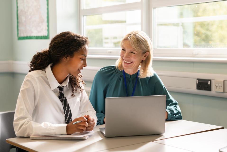 Empowering Educators: How EdTech Can Enhance Teacher Capabilities