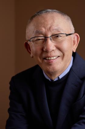 Tadashi Yanai & family