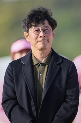 Yusaku Maezawa
